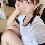 伊織いお、体操着で圧巻のJカップバストを見せつける！「眼帯ブラ最高」