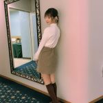 桃乃木かな、春らしいクラシカルコーデを披露！「ミニスカート姿、新鮮」