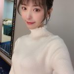 桃乃木かな、春らしいクラシカルコーデを披露！「ミニスカート姿、新鮮」