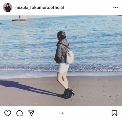 モー娘。譜久村聖、ヤングガンガンのオフショを公開！「こんな衣装でも撮影していました」