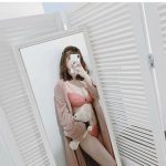 メイリ、自撮りのランジェリー姿でマシュマロボディ披露「凄く綺麗だよ」