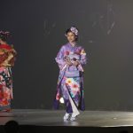 ハタチを迎えた岡田結実＆吉田あかり、ディズニーデザインの振袖でランウェイを華やかに彩る！＜関西コレクション2021 S/S＞