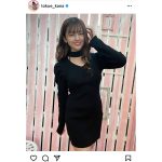 徳江かな、黒のニットワンピースで見せる大人の春コーデ