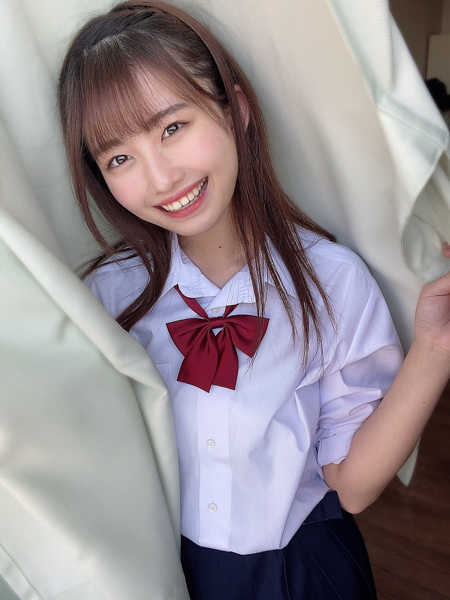 転校少女* 佐藤かれん、青春全開の制服姿で妄想シチュエーション！「放課後話があるから…」