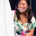 女子プロサーファー前田マヒナと野呂玲花が吉本興業に所属を発表！