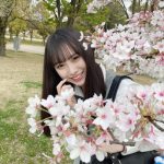 NMB48 梅山恋和、等身大の制服ポートレートを披露「一緒に青春しよ〜？」