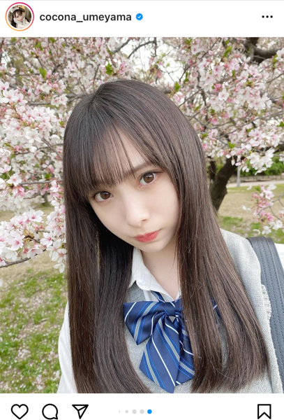 NMB48 梅山恋和、等身大の制服ポートレートを披露「一緒に青春しよ〜？」