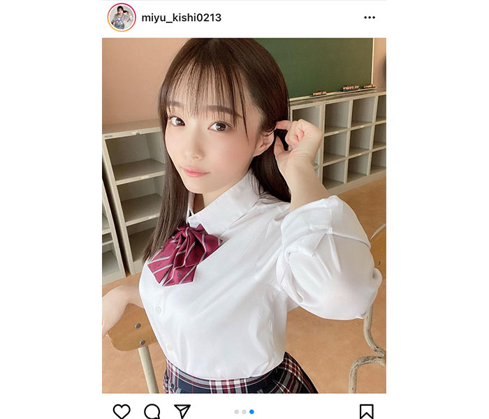 #ババババンビ 岸みゆ、透明感がすごい制服姿に絶賛の声「一緒に学生したい！」