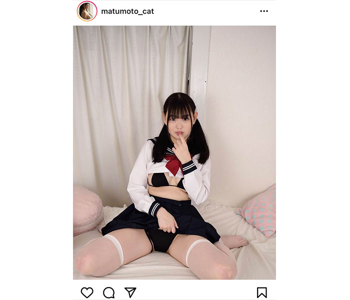 松本ひかる、セーラー服を脱ぎながら・・・。あらわな黒下着で妄想シチュエーション！