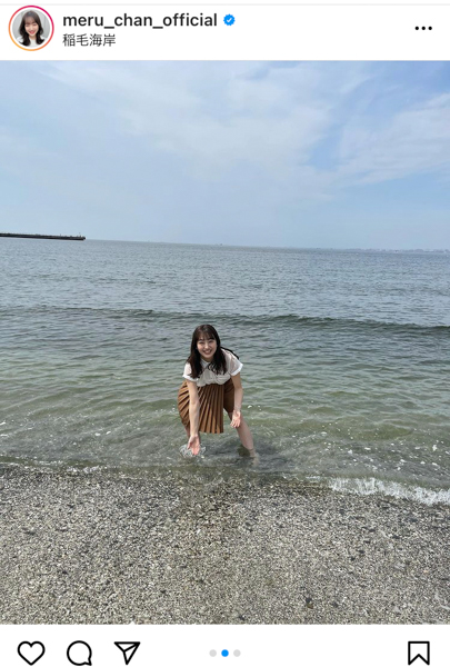 HKT48 田島芽瑠、浜辺で清涼感あふれるデート風ショットに反響！「夏の天使ですね」