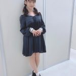 上坂すみれ、黒のミニワンピースコーデで同志をねぎらい「本日も大変毛深いです」