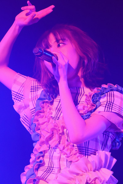 【ライブレポート】エビ中・真山りか、待望のバースデーライブを開催！！！ファンを惑わせる18曲を披露。