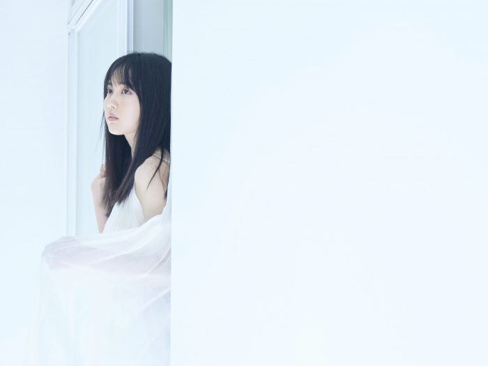 乃木坂46 賀喜遥香、“純白”な美麗グラビアが先行公開