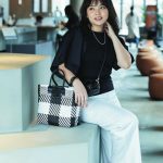 女優・内田有紀が初登場！ 長谷川理恵&V６の井ノ原快彦をクローズアップ、春のトレンド服徹底試着を大特集した『STORY』2021年5月号