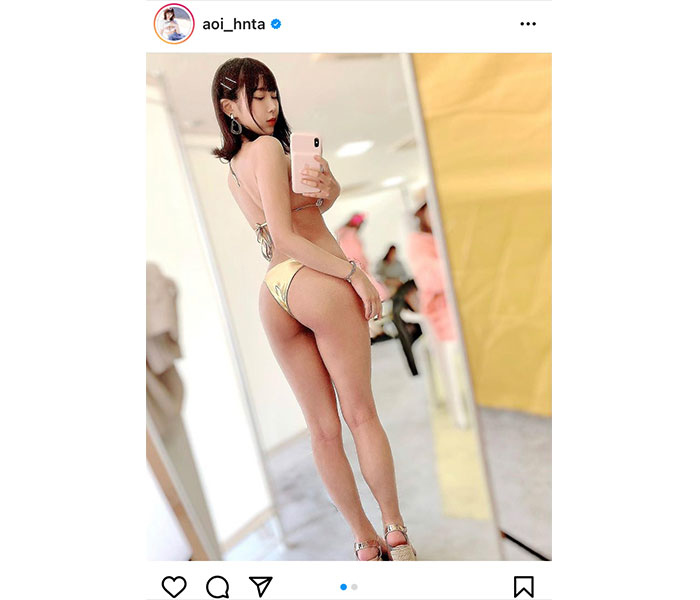 日向葵衣、引き締まった美尻に注目のバックショット公開！