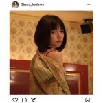 葉月つばさ、見つめる眼差しでドキドキの肩出しSEXY！