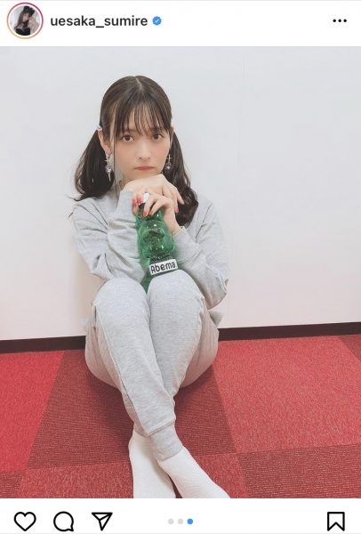 上坂すみれ、全身グレーのスウェット姿が毛深すぎる！