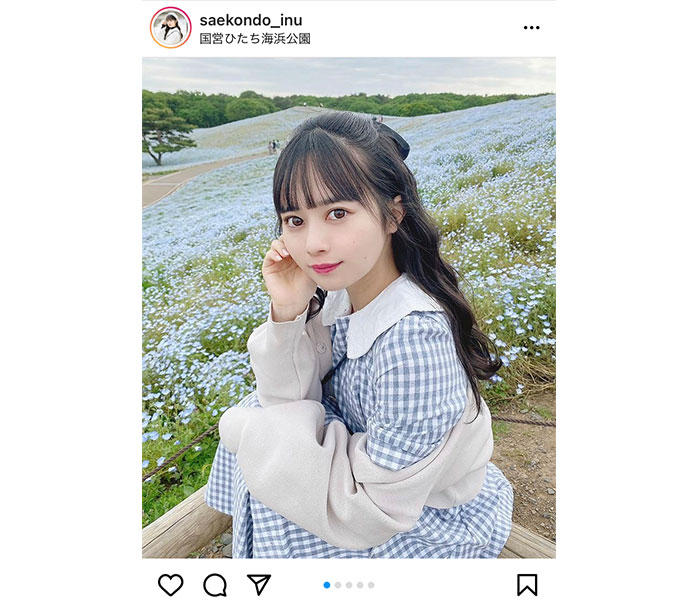 #ババババンビ 近藤沙瑛子、ネモフィラに映える可憐なポートレートにうっとり