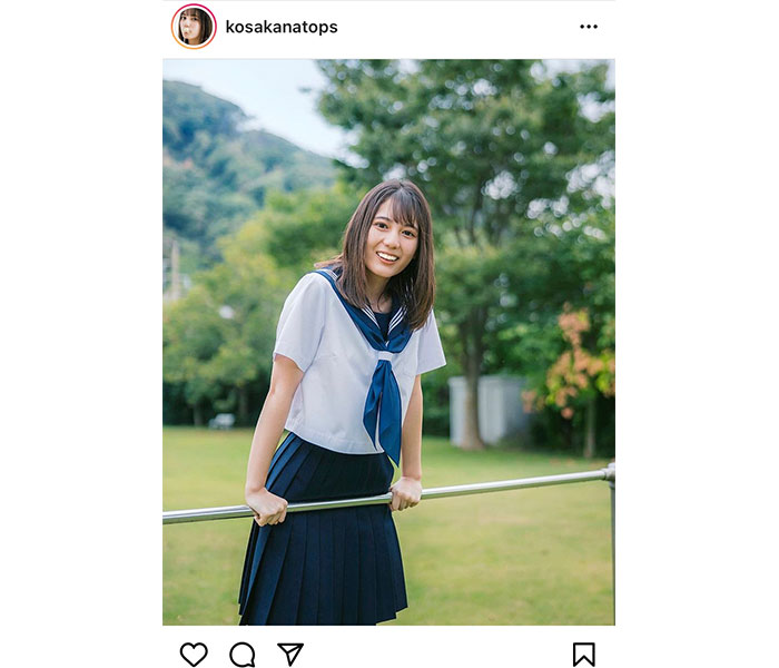 日向坂46 小坂菜緒、笑顔に見惚れるセーラー服アザーカットが公開！「本当にお美しいです」