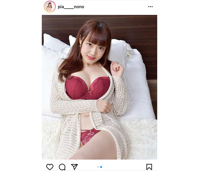 村瀬のの、赤い下着姿で“たわわ”な美バスト全開！