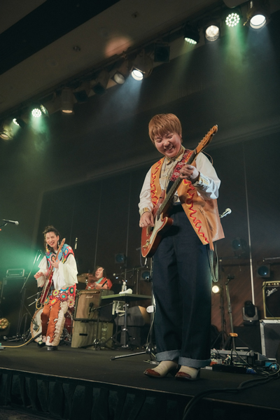 のん、1周年を迎えた無観客配信ライブ開催！第1部はアコースティックでまったり配信