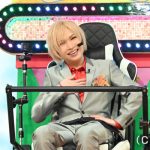 ゴールデンボンバー・鬼龍院翔が『オトラクション』で音無しカラオケに挑戦！日向坂46 加藤史帆らはオードリー 春日俊彰と参戦