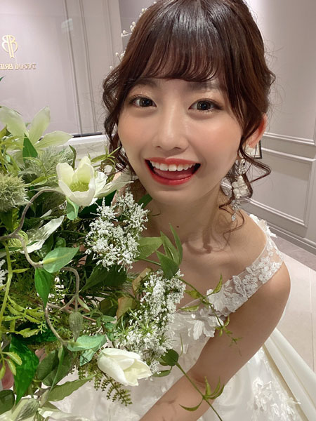 佐藤かれん、「結婚してくれませんか…？」純白ウェディングドレス姿に歓喜の声