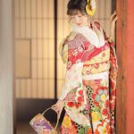菅原りこ、ハタチ記念の振袖姿を収めたアルバムを公開