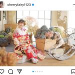 菅原りこ、ハタチ記念の振袖姿を収めたアルバムを公開