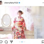 菅原りこ、ハタチ記念の振袖姿を収めたアルバムを公開