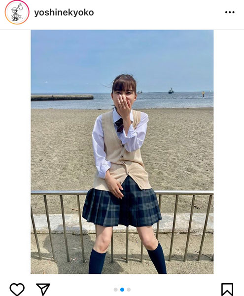 芳根京子、ポニーテールを風になびかせた制服動画を公開