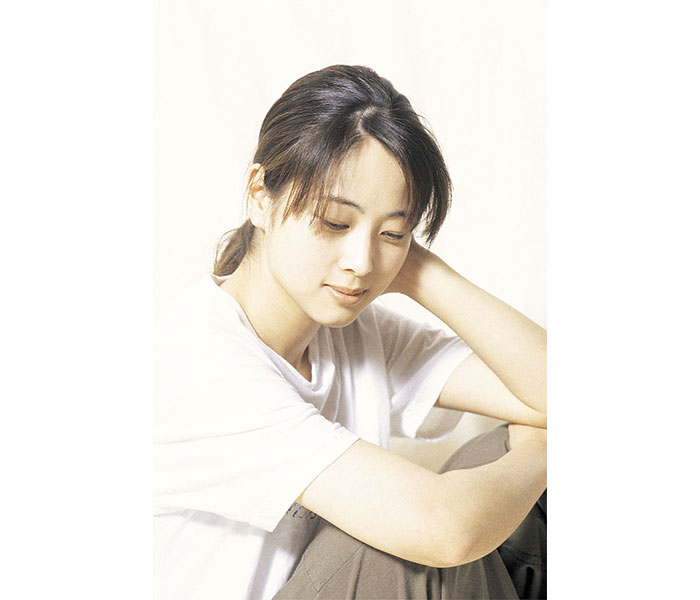 ZARD 坂井泉水の命日に無料アコースティックライブを配信