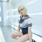 【写真特集】コスプレイヤー が透明セーラーとスクール水着、王道のセーラ服×三つ編みなど個性的な制服コーデを披露！
