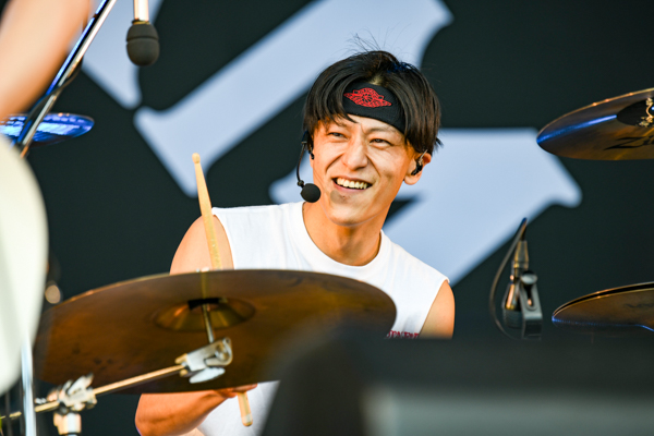 【ライブレポート】TOTALFAT、笑って踊って心で歌う！渾身の一撃ライブ＜JAPAN JAM 2021＞