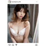 Asami、ランジェリー姿で見つめるポートレート公開