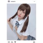 えなこ、制服シャツのボタンをはずして胸元披露「可愛くて天使すぎる！」