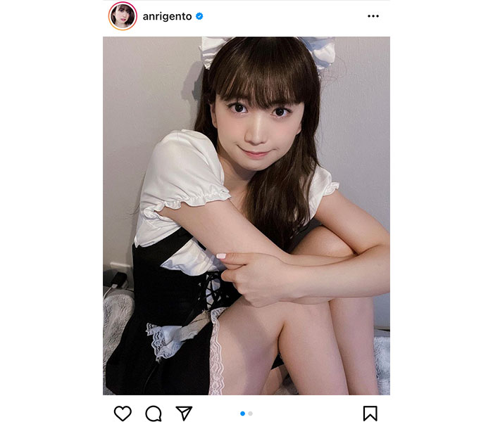 源藤アンリ、メイド服でちょこんと体育座り「天使だ！可愛すぎる！」