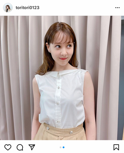 トリンドル玲奈、カジュアルコーデで微笑むビューティーショットを披露！「可愛いです」「よく似合ってます」