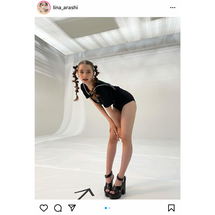 ViVi専属モデル 嵐莉菜、水着姿で「スタイル良すぎ」な美脚を披露！「脚ながい」