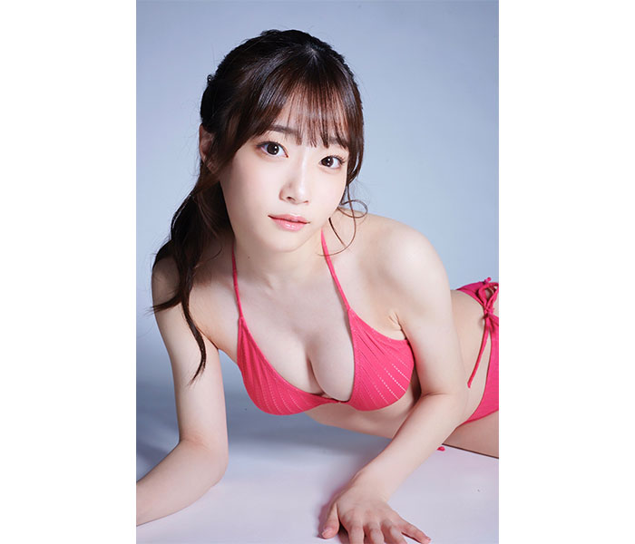 #ババババンビ 岸みゆ、彼女感あふれるあざとグラビア