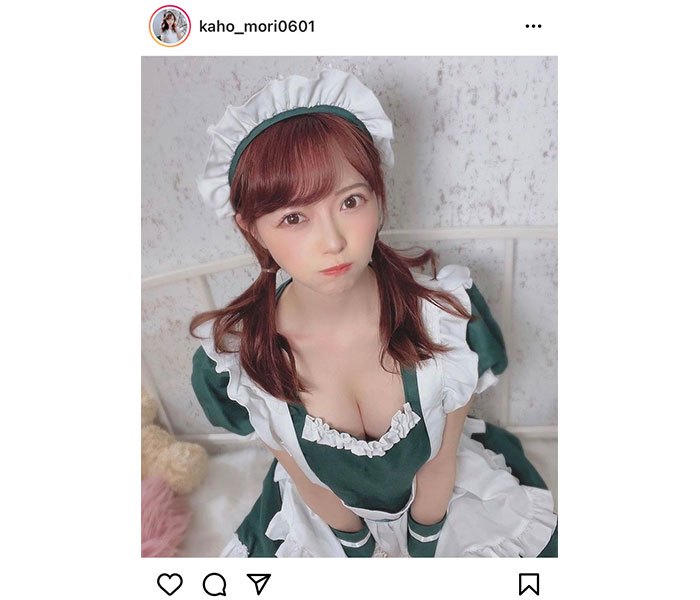 森香穂、胸元セクシーな上目遣いのメイド服ショット！