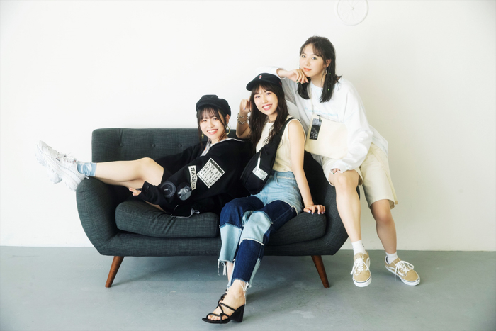 SKE48 熊崎晴香、佐藤佳穂、菅原茉椰がデザインした服の着用写真が公開