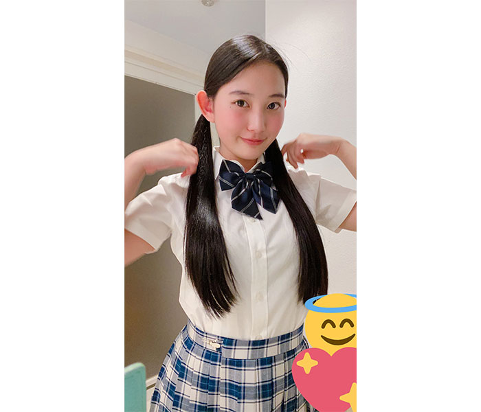 寺前風子、制服姿のツインテールショット公開！