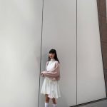 鶴嶋乃愛、黒髪が映える純白コーデに「可愛い」とファン大絶賛