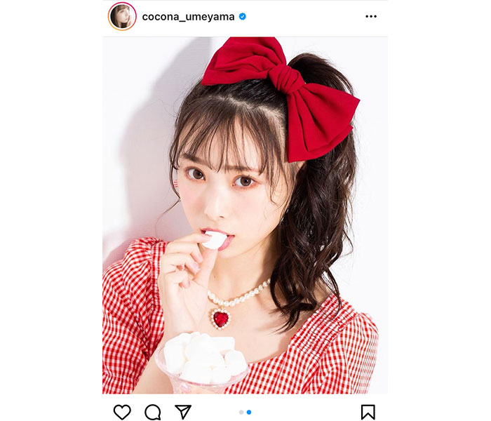 NMB48 梅山恋和、赤いリボンに惹かれるポートレートに歓喜の声「ココナしか勝たん」