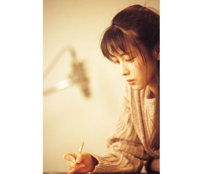 ZARD 坂井泉水の詞に迫る展覧会が開催