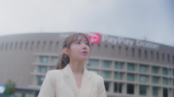 宮脇咲良、HKT48卒業ソング『思い出にするにはまだ早すぎる』のMV Short ver. が公開決定