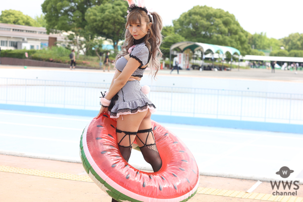 【写真特集】コスプレイヤー・かえるちゃんがセクシーなTバック水着で近代麻雀水着祭2021に登場！