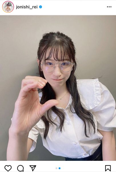 NMB48 上西怜、メガネ姿のレアショットも公開！「何しても可愛い」