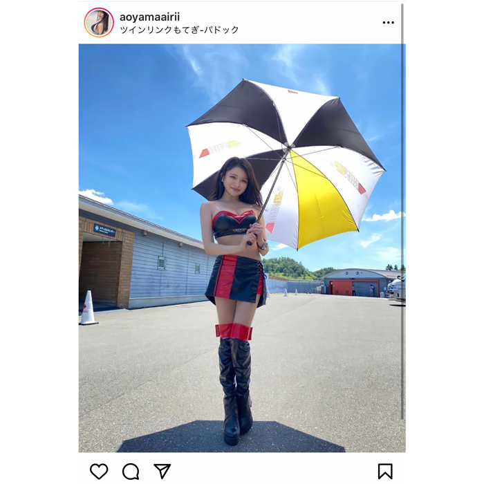 レースクイーン 青山あいり、美麗コスチュームで「えぐ可愛い」抜群なスタイルを披露！